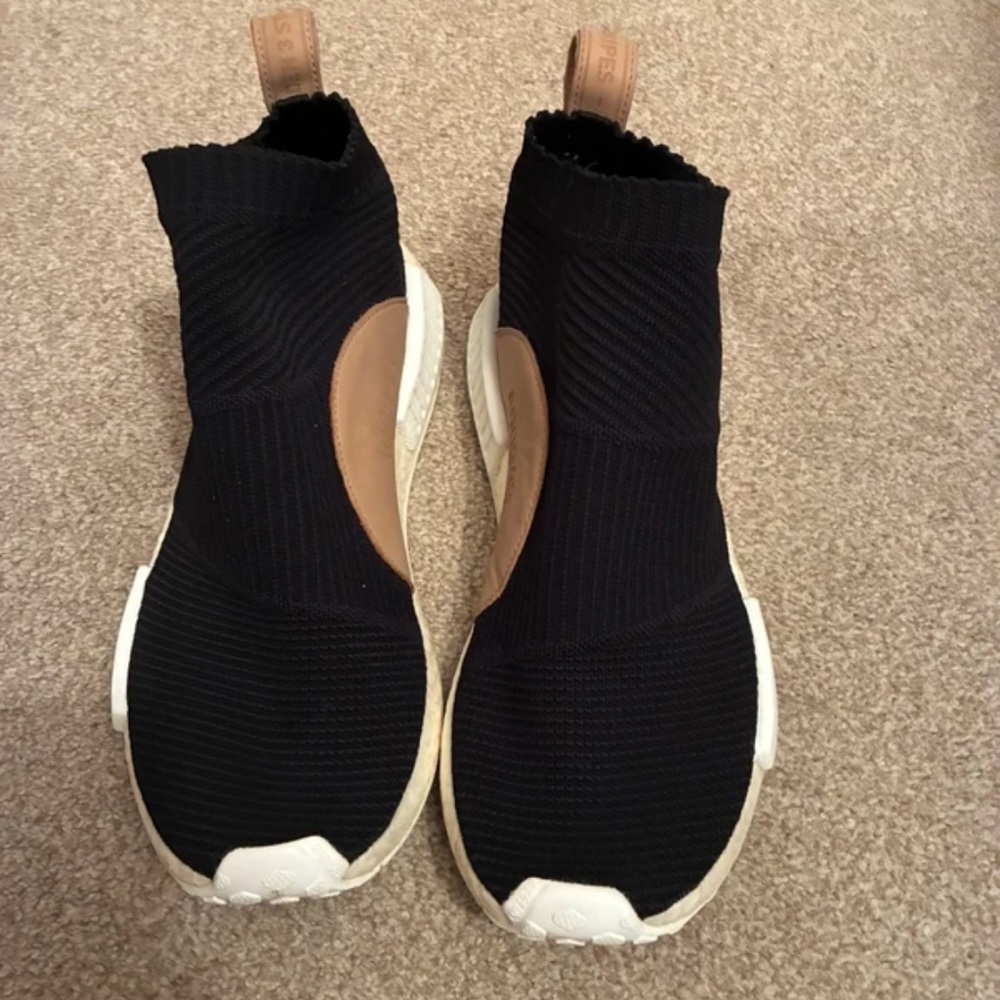 Stylish Black and Tan Women's Slip-On Sneakers